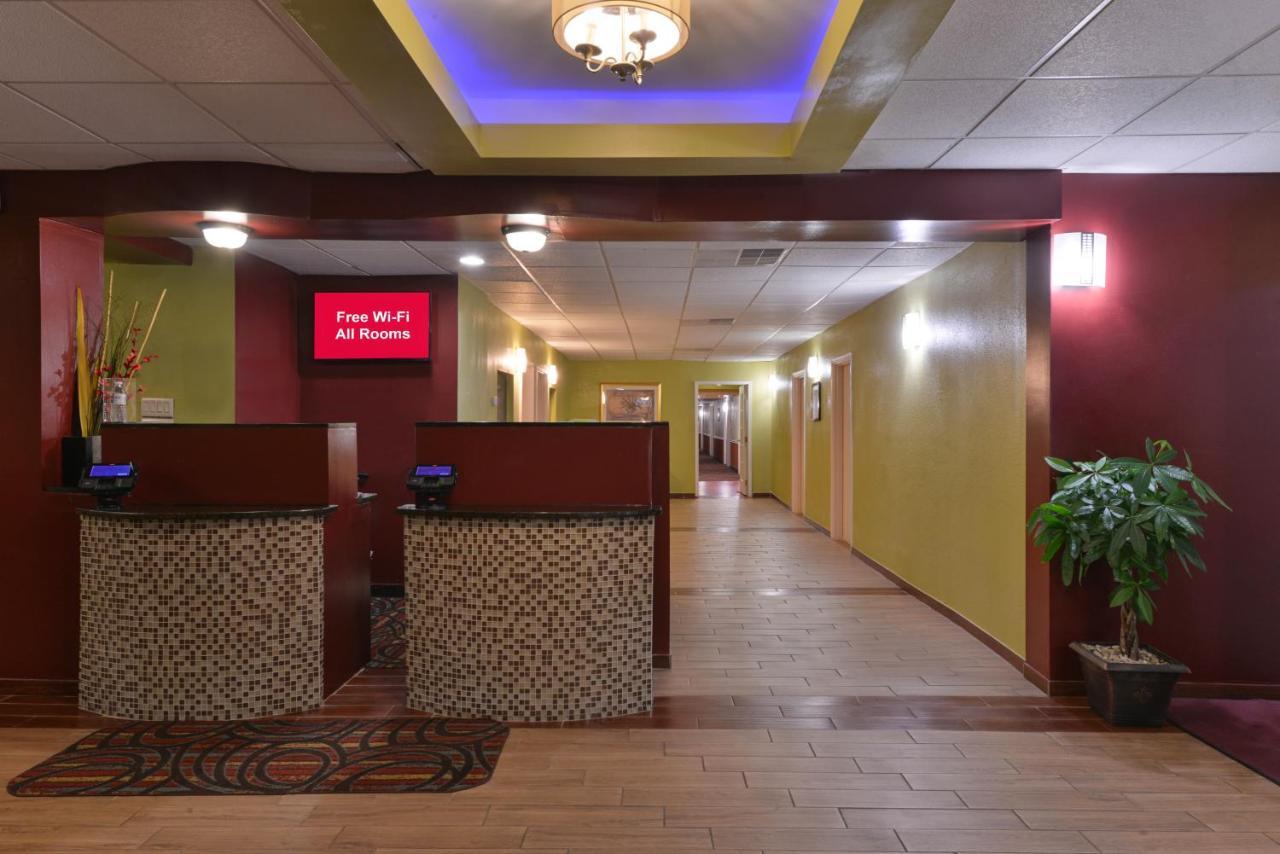 Red Roof Motel 2*